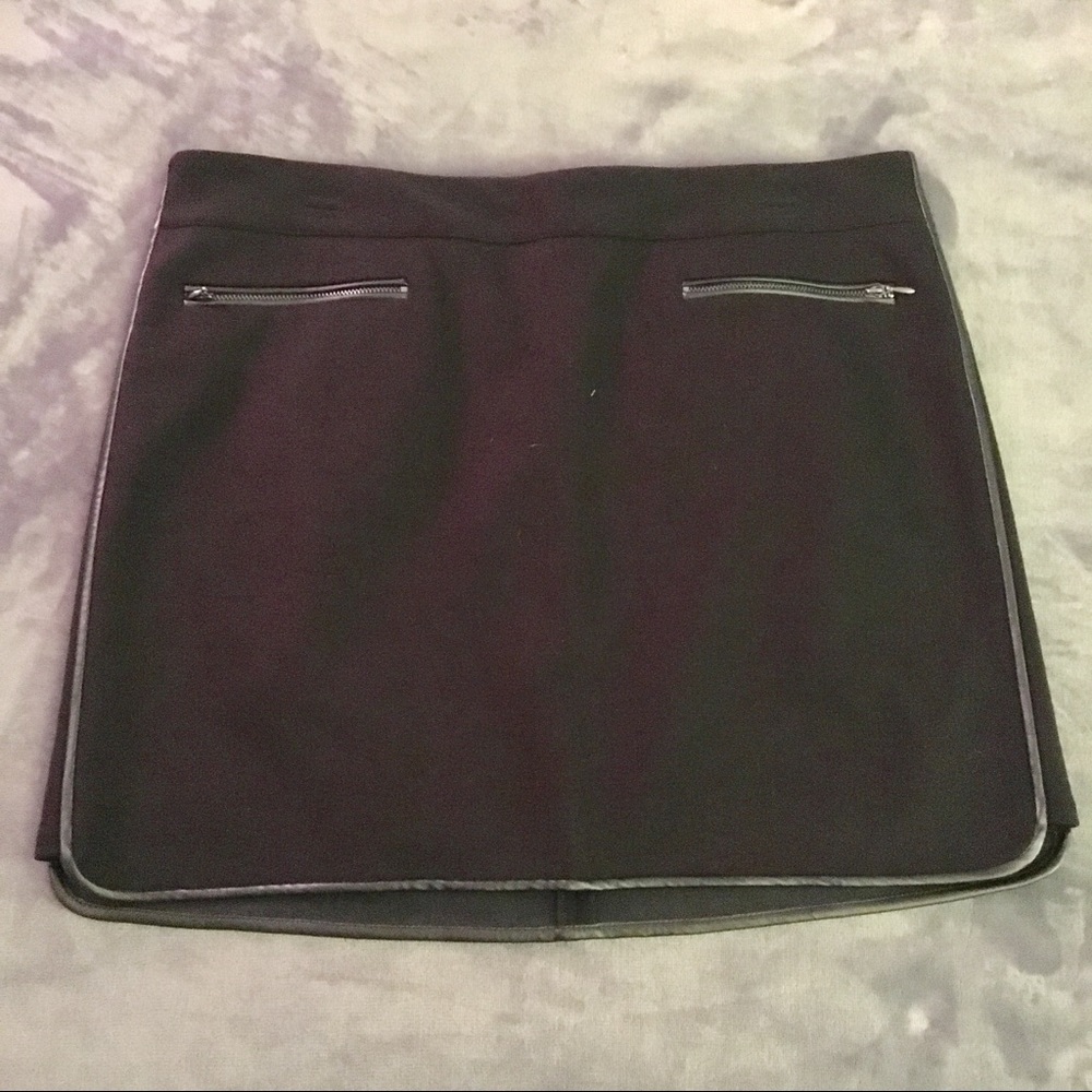 NWT White House/Black Market skirt